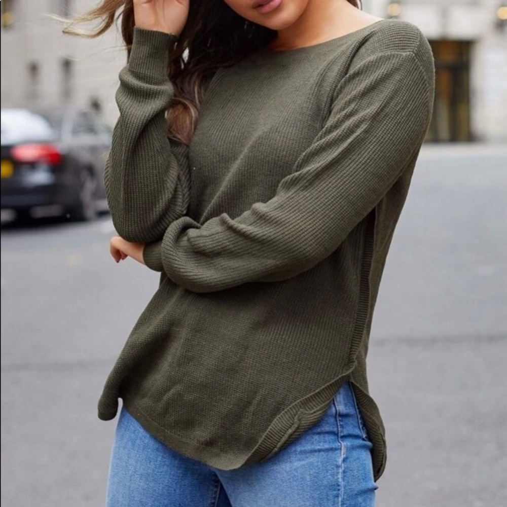 🆕LAST ONE🛍Sage Green Cut Out Back Knit Sweater - Picture 2 of 4